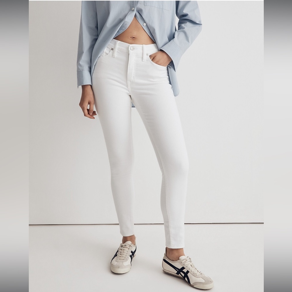 Madewell 9" Mid-Rise Skinny Jeans in Pure White
